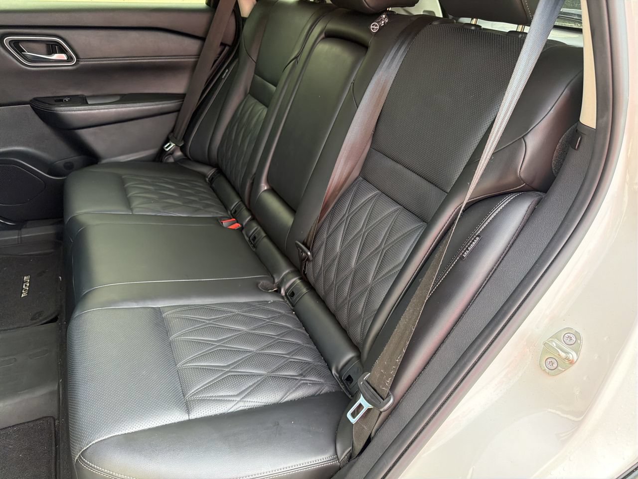 Used 2024 Nissan Rogue Platinum FWD image 20