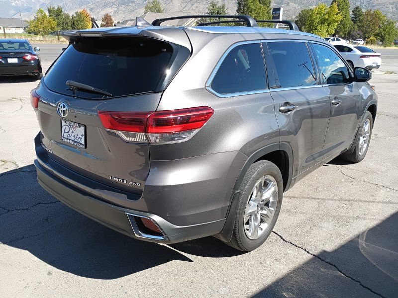Used 2018 Toyota Highlander Limited AWD/4WD image 5