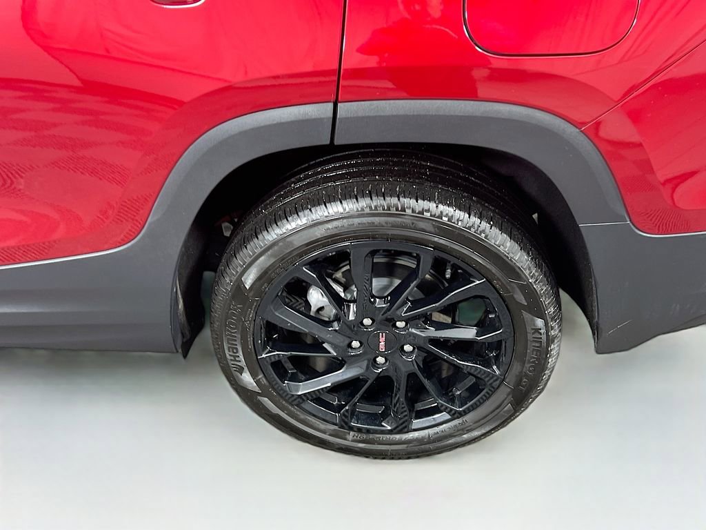 Used 2024 GMC Terrain SLE w/ Driver Convenience Package image 27
