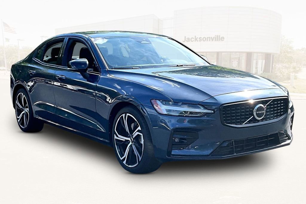 Used 2024 Volvo S60 B5 Core AWD/4WD image 3