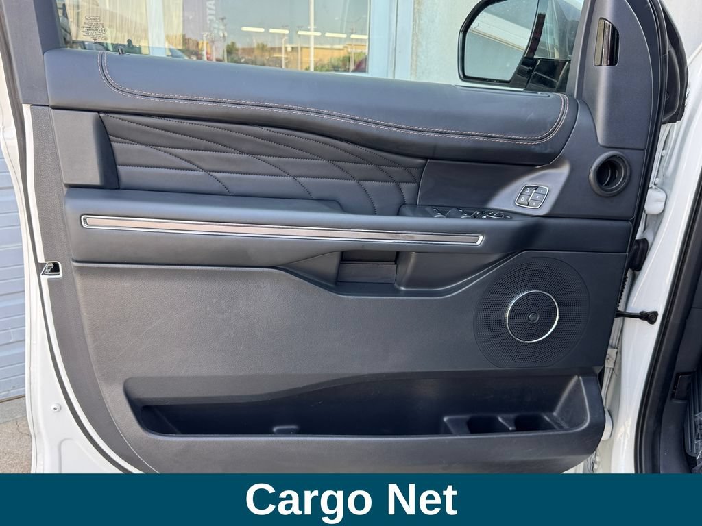 Used 2023 Ford Expedition Platinum AWD/4WD image 17