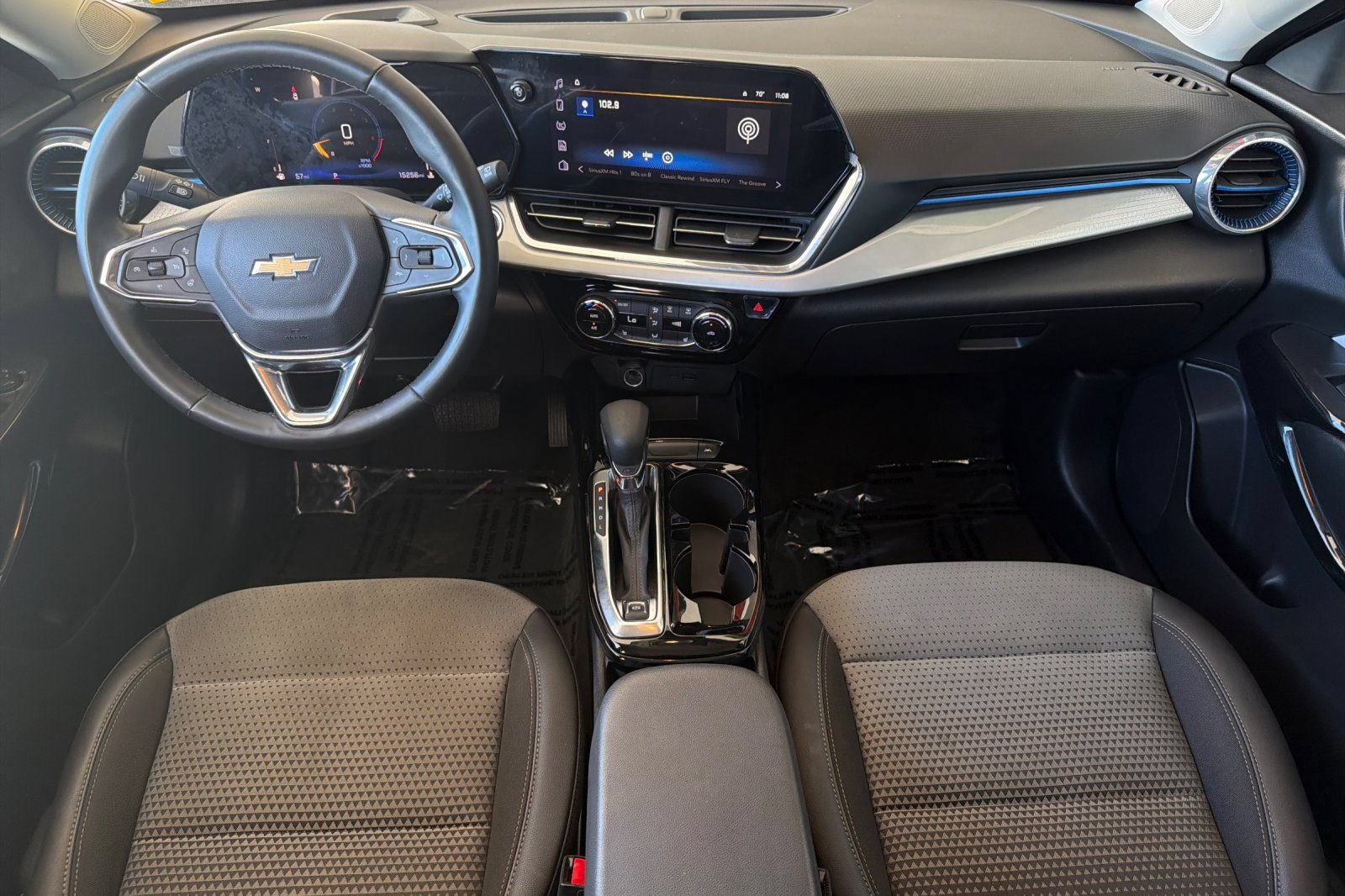 Used 2025 Chevrolet Trax LT w/ Driver Confidence Package FWD image 14