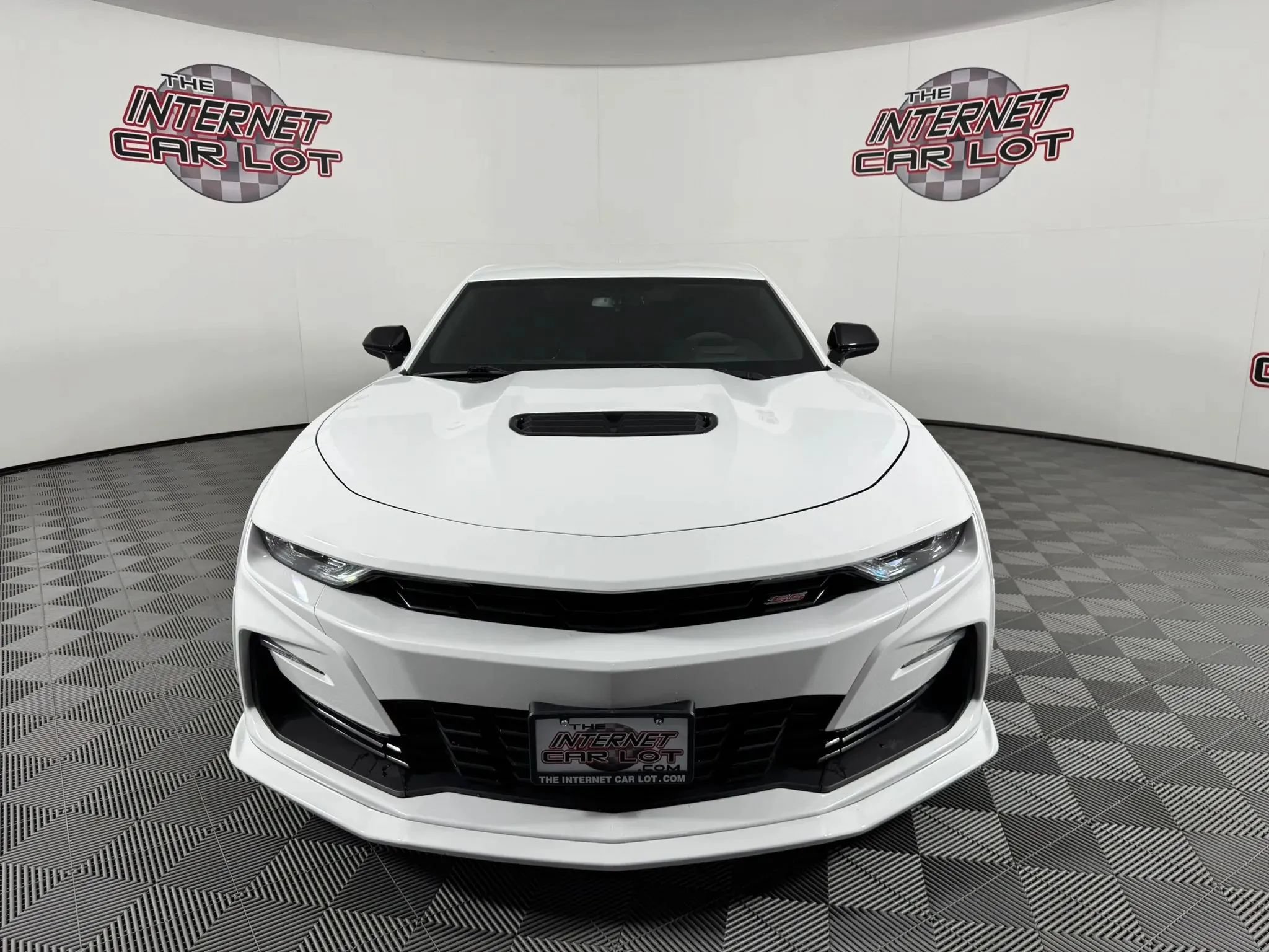 Used 2022 Chevrolet Camaro SS RWD image 2