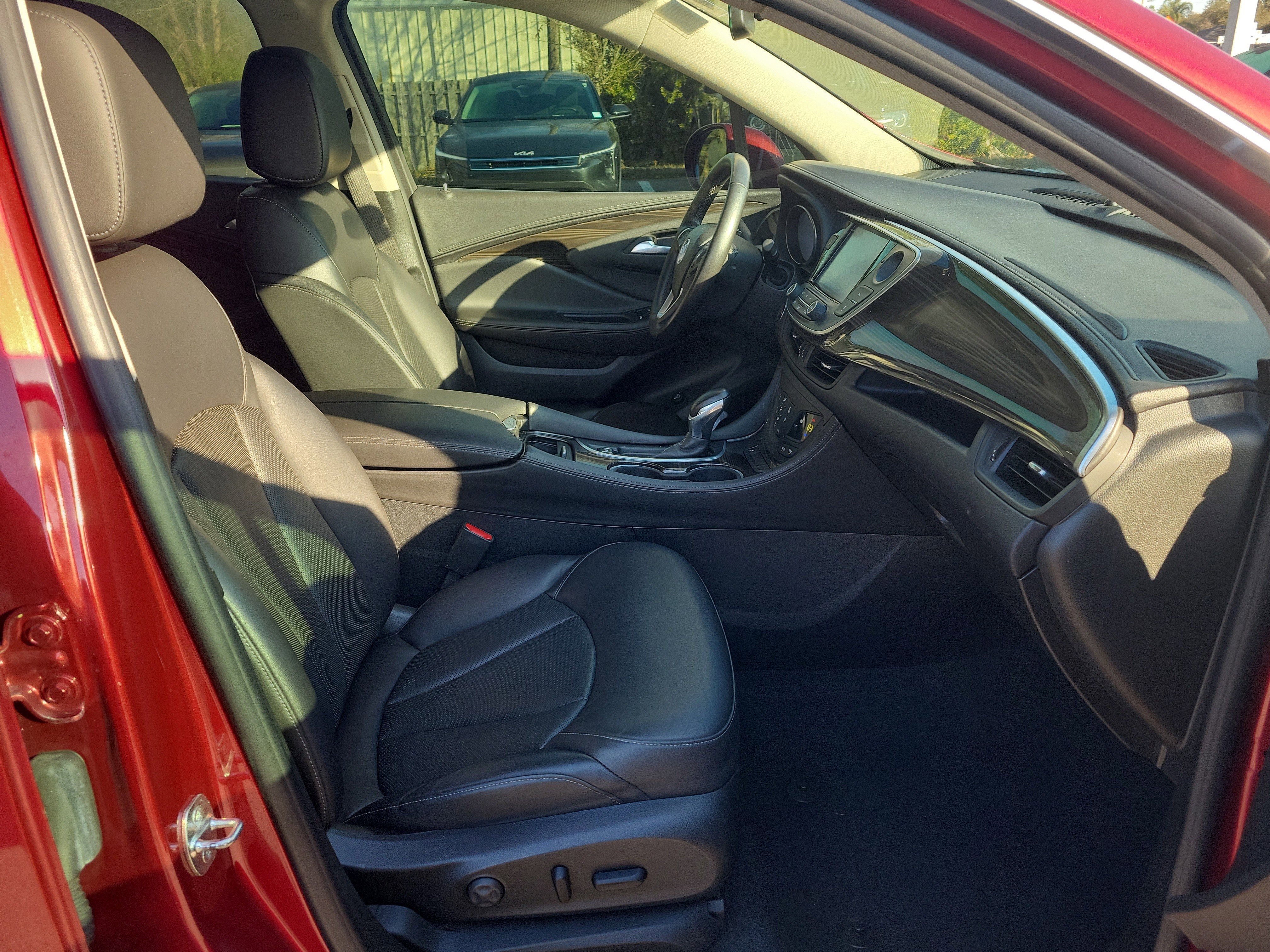 Used 2020 Buick Envision Essence image 7