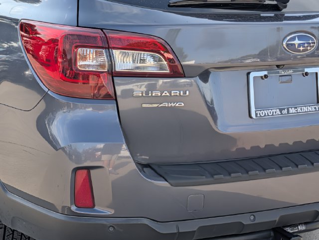 Used 2017 Subaru Outback 2.5i Limited AWD/4WD image 8
