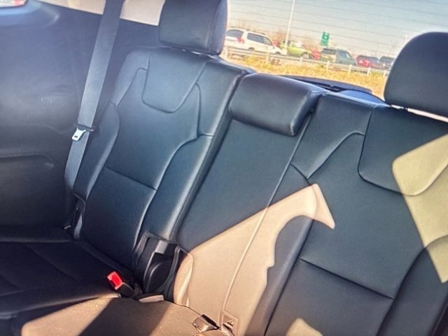 Used 2023 Kia Telluride S w/ S Sunroof Package image 8