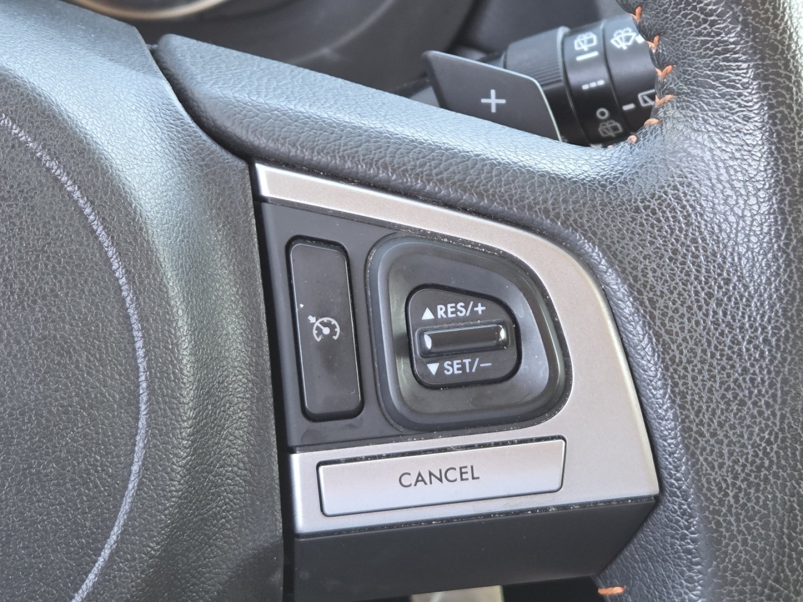 Used 2017 Subaru Crosstrek 2.0i Premium AWD/4WD image 9