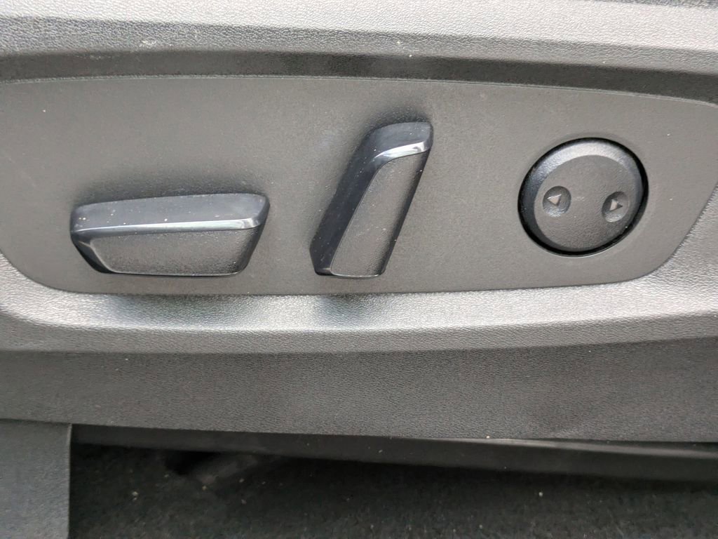 Used 2023 Nissan Pathfinder SL image 21