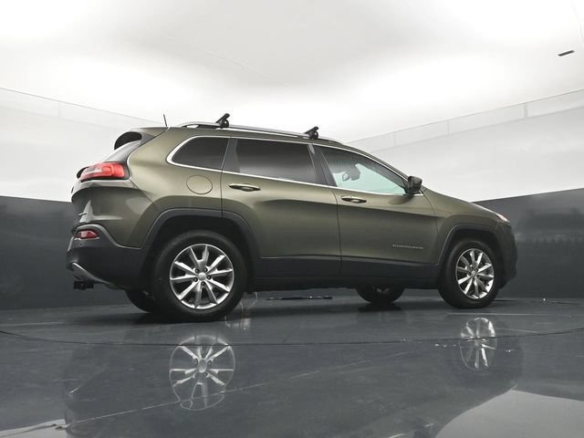 Used 2018 Jeep Cherokee Limited AWD/4WD image 24