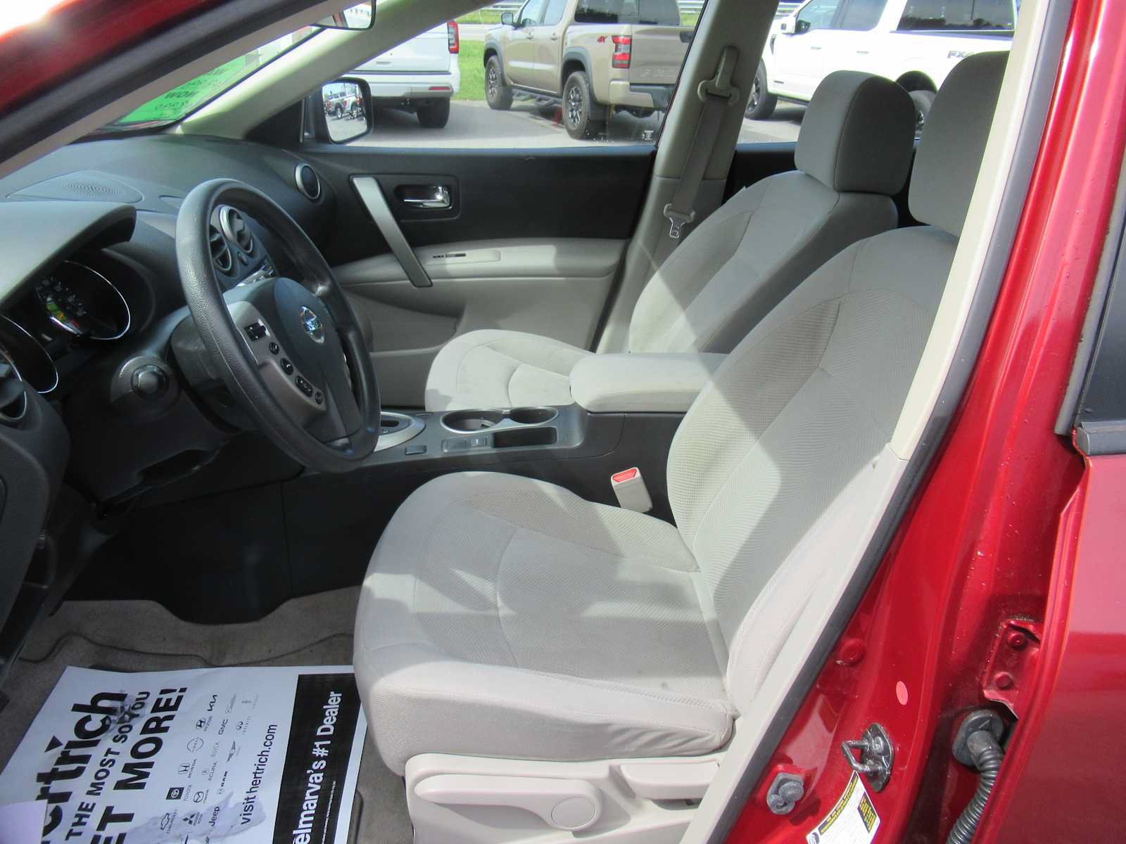 Used 2014 Nissan Rogue S w/ Convenience Package AWD/4WD image 13