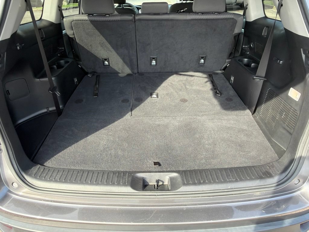 Used 2019 Toyota Highlander LE FWD image 26