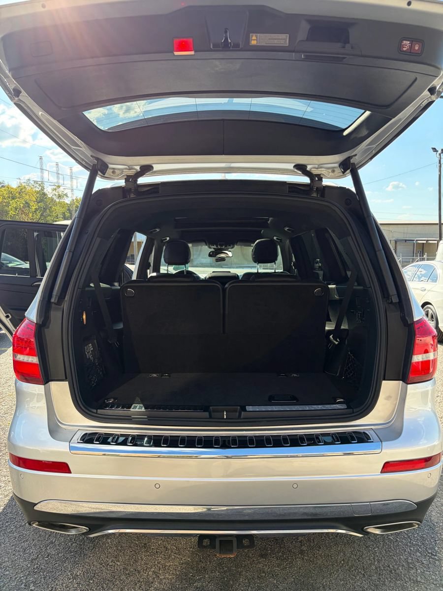 Used 2017 Mercedes-Benz GLS 450 4MATIC image 11