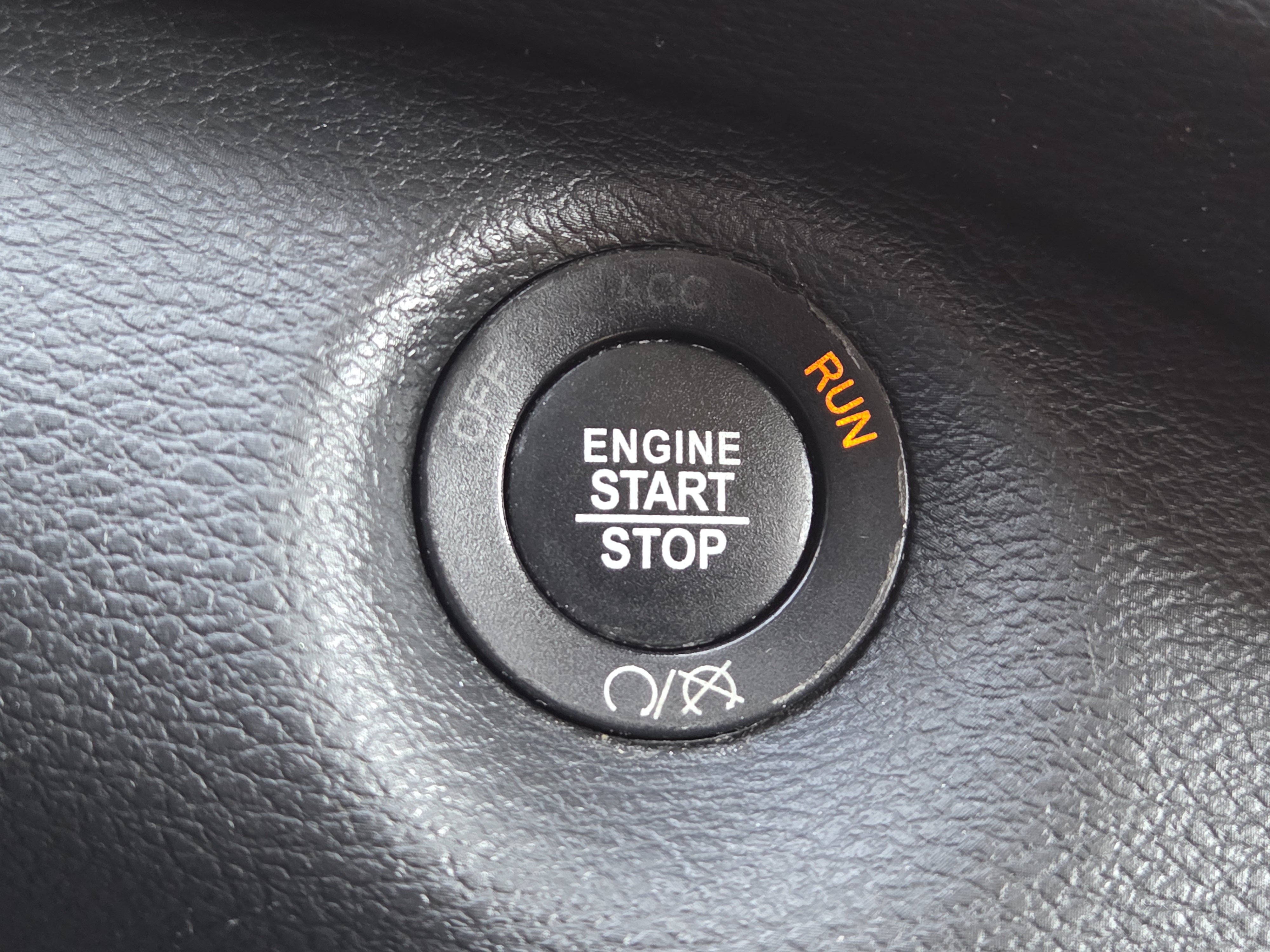 Used 2019 Jeep Cherokee Limited AWD/4WD image 22
