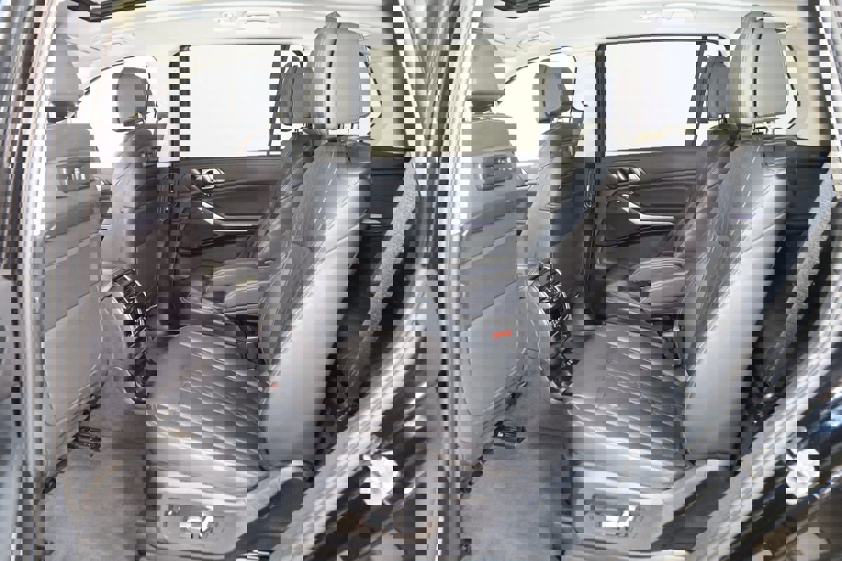 Used 2022 BMW X7 xDrive40i w/ Premium Package image 54