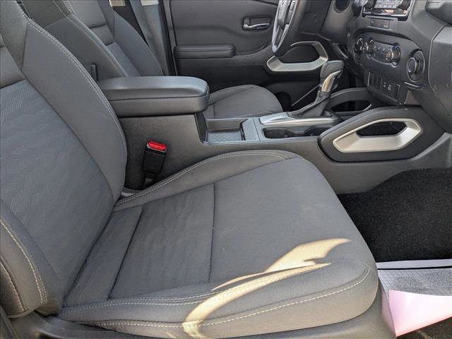 Used 2023 Nissan Frontier SV image 19