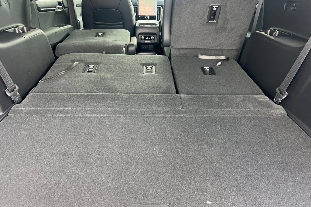 New 2026 GMC Acadia AT4 w/ Super Cruise Package AWD/4WD image 13