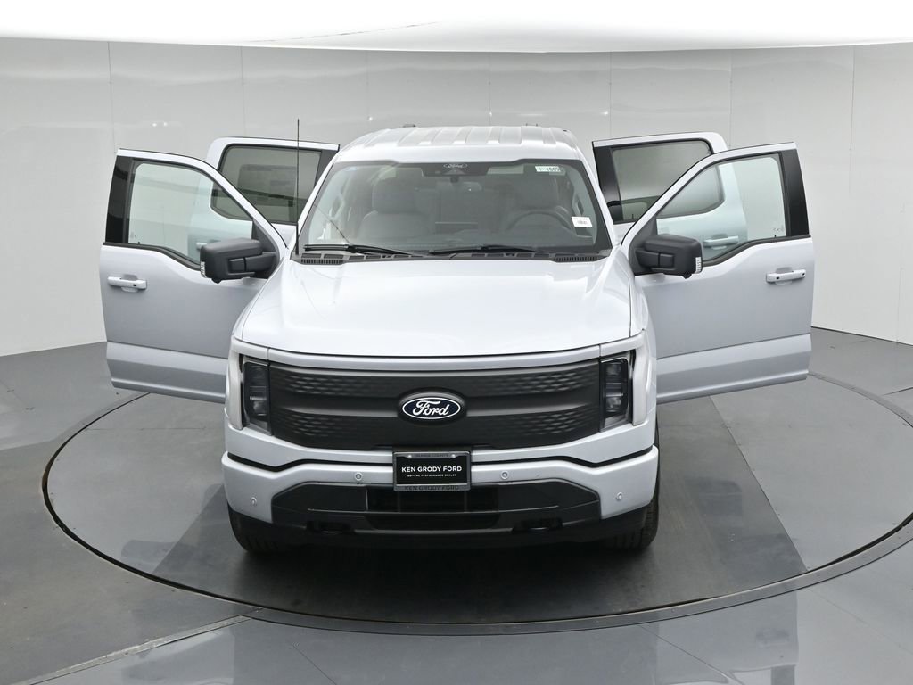 New 2025 Ford F150 Lightning Flash AWD/4WD image 35