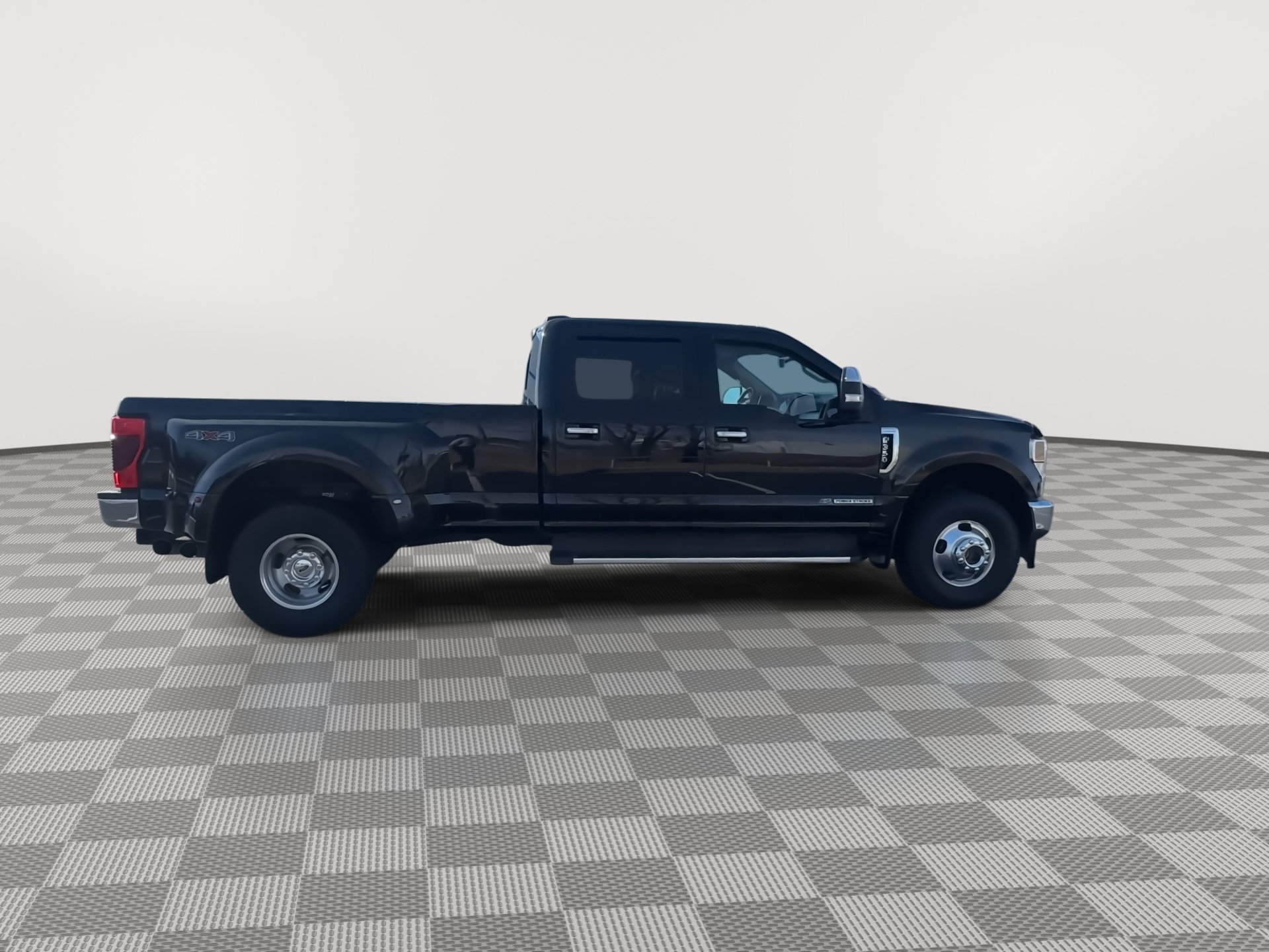 Used 2022 Ford F350 Lariat w/ Chrome Package image 9