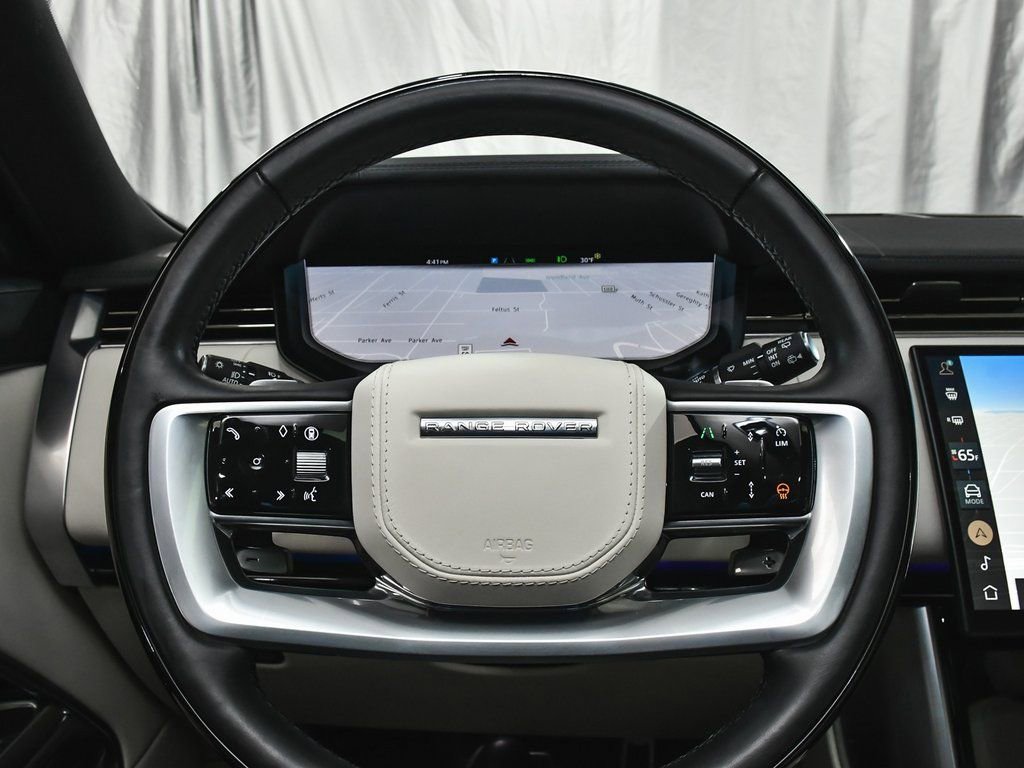 Used 2025 Land Rover Range Rover SE AWD/4WD image 47