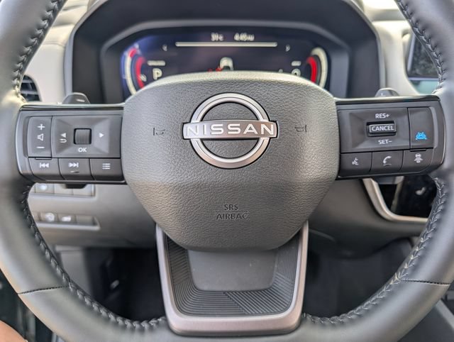 Used 2025 Nissan Rogue SL AWD/4WD image 21