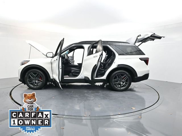 Used 2025 Ford Explorer ST image 41