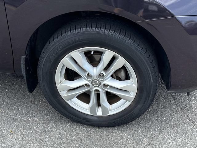 Used 2015 Nissan Rogue S w/ Convenience Package AWD/4WD image 7