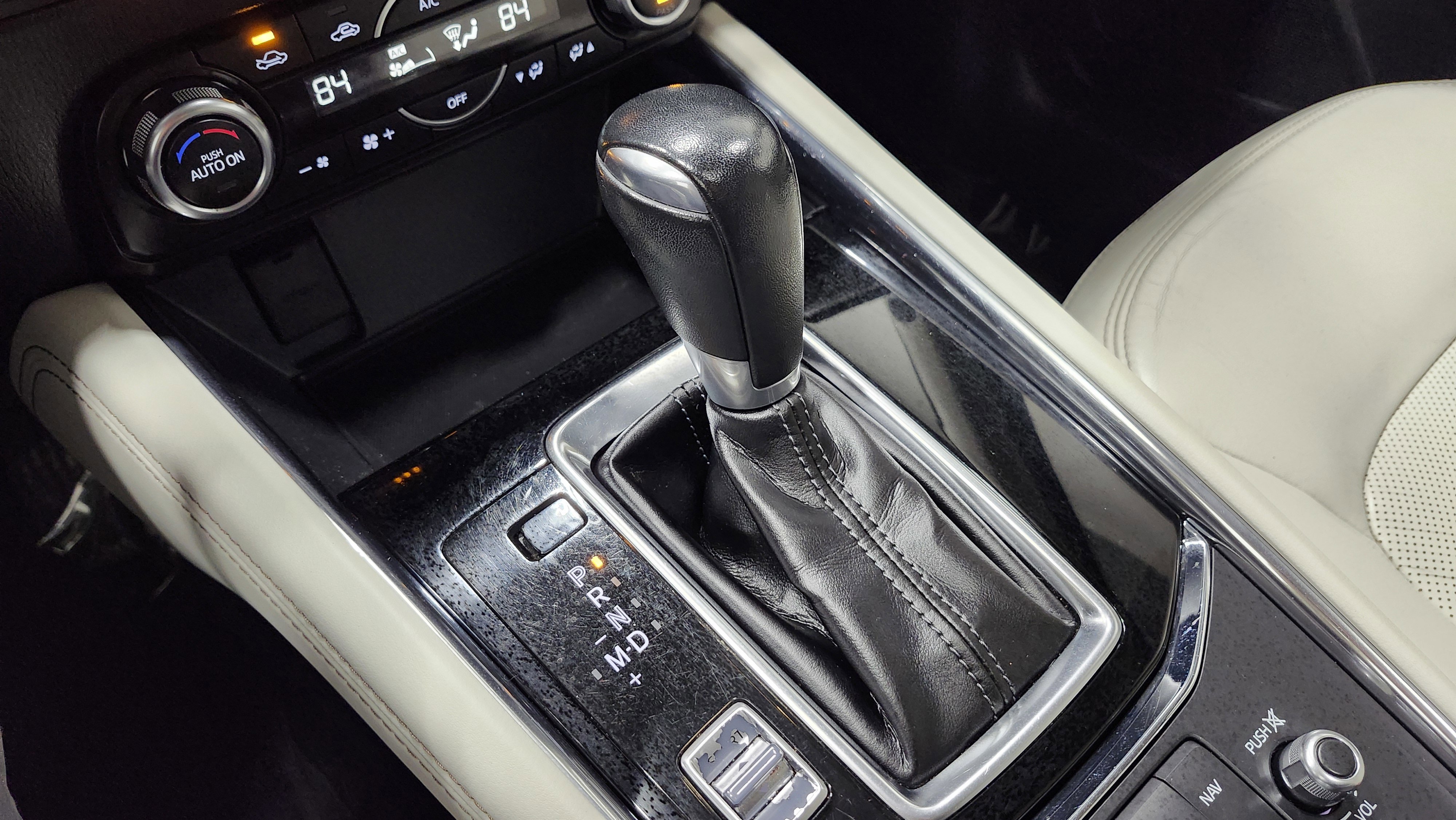 Used 2018 MAZDA CX-5 Grand Touring image 35