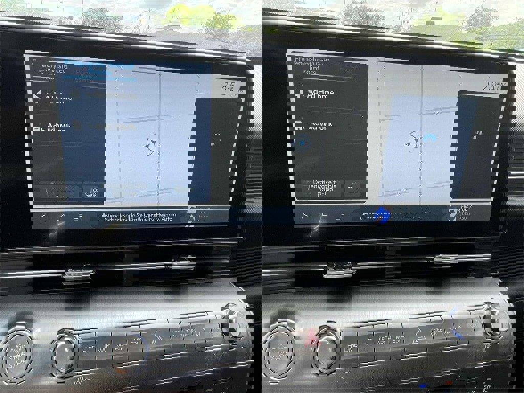 New 2025 Hyundai Kona SEL image 17