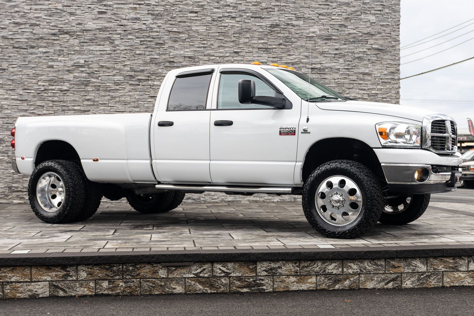 Used 2007 Dodge Ram 3500 Truck SLT image 9