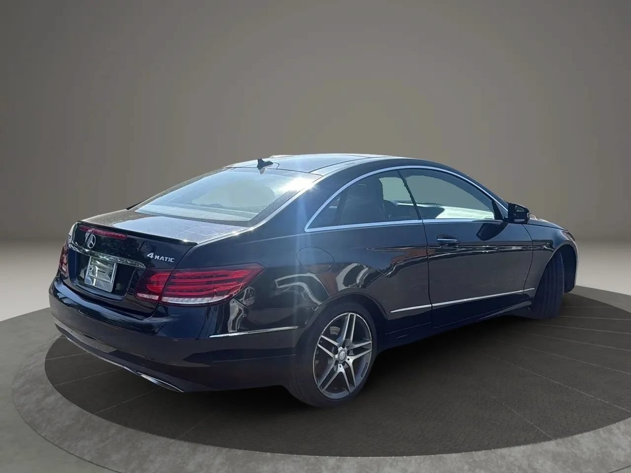 Used 2014 Mercedes-Benz E 350 4MATIC Coupe image 7
