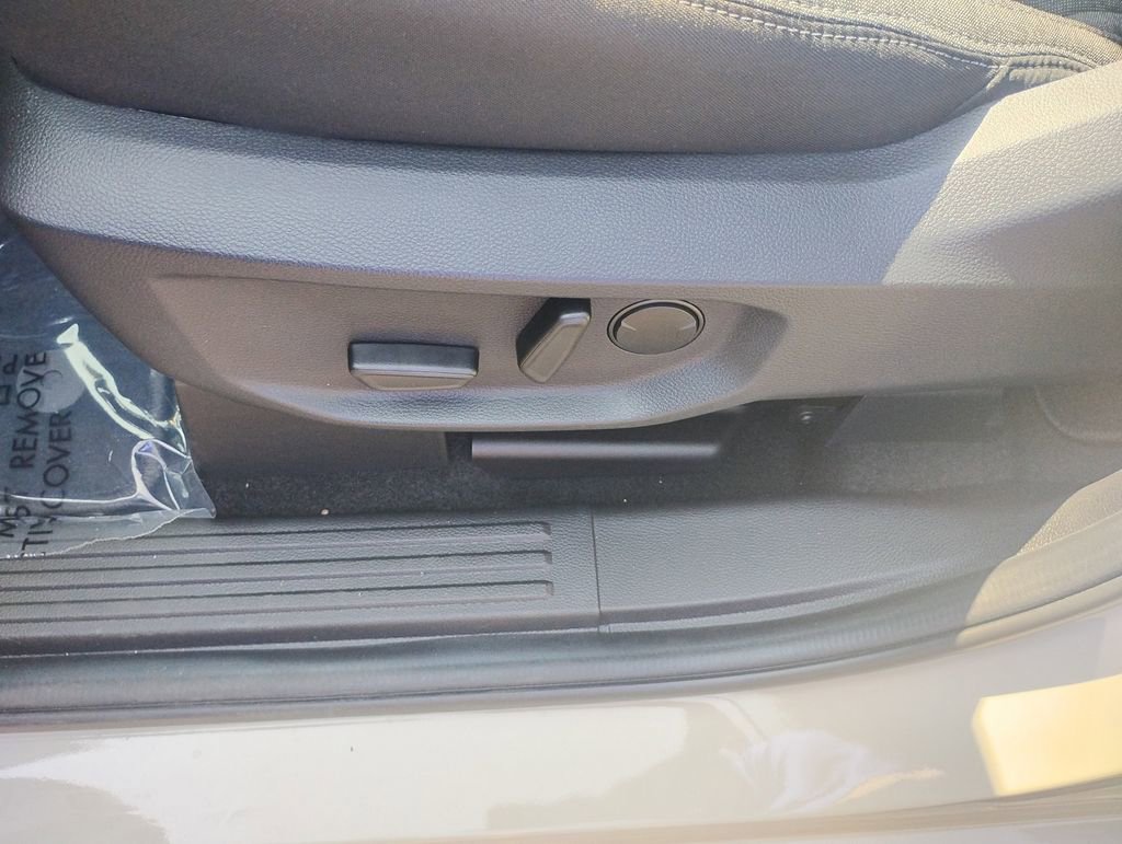 New 2025 Ford Ranger XLT w/ Equipment Group 301A High image 19