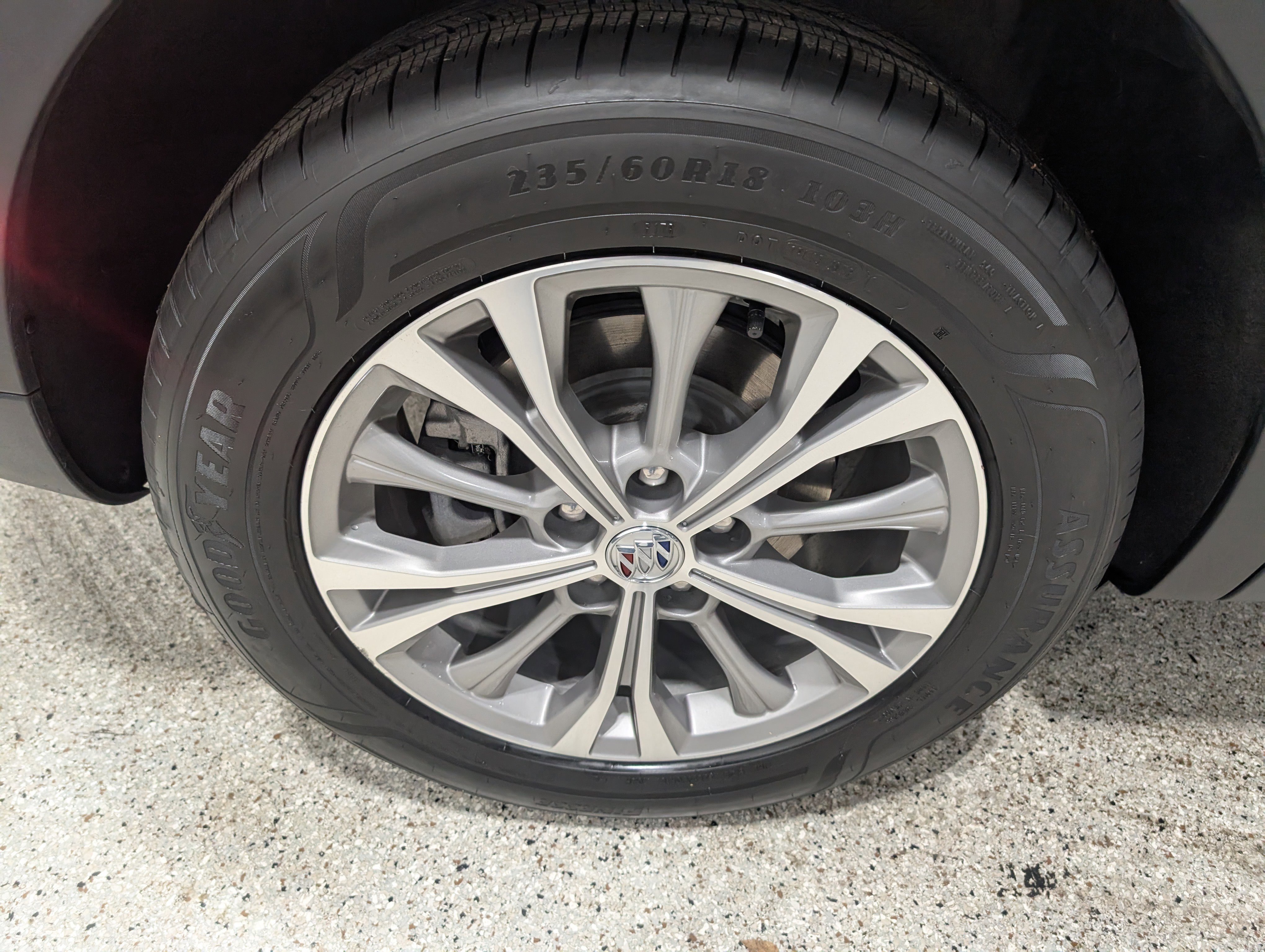 Used 2023 Buick Envision Preferred image 11