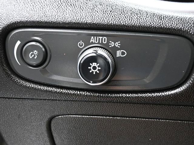 Used 2022 Chevrolet Malibu LT FWD image 24