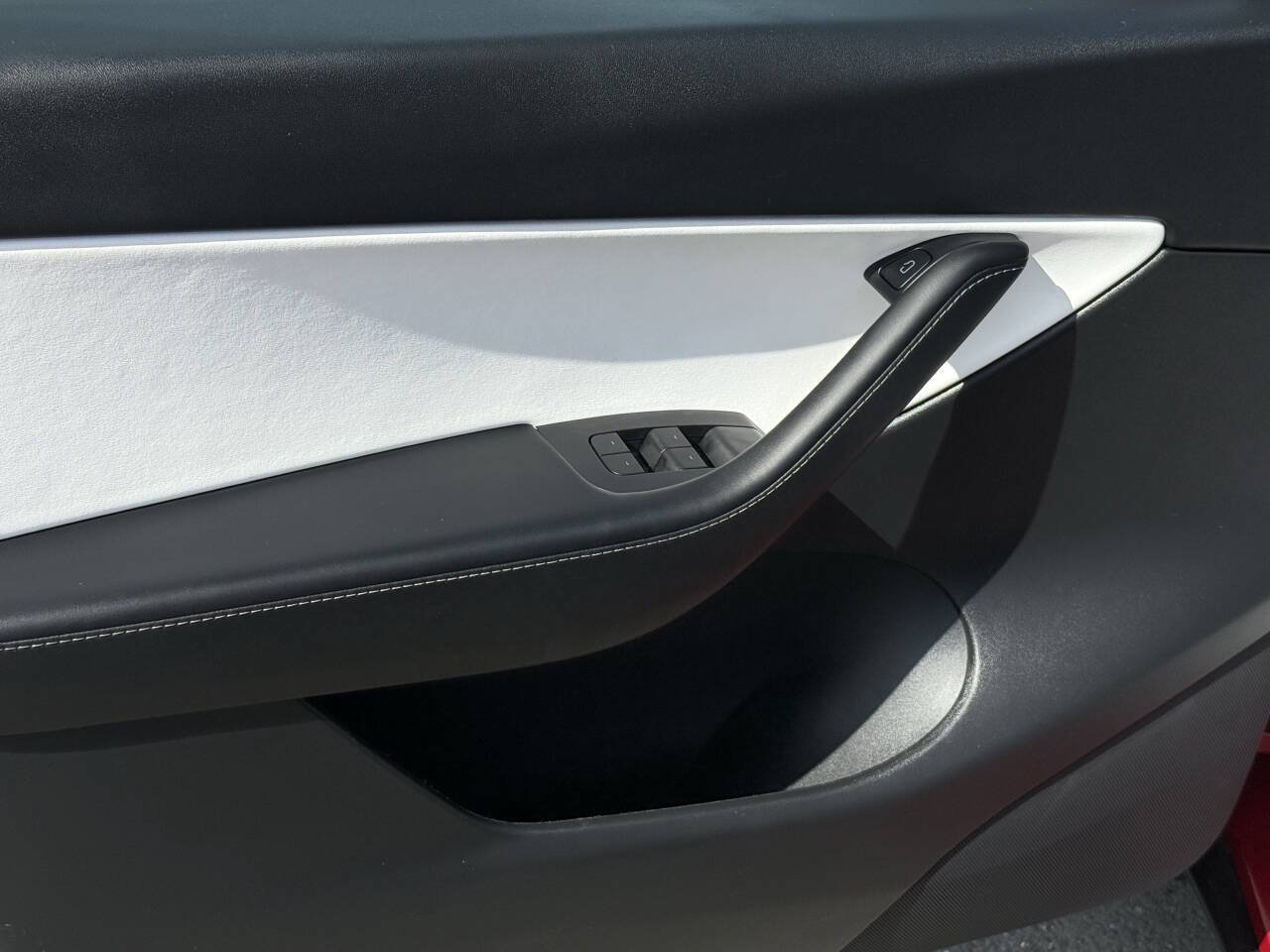 Used 2022 Tesla Model Y Performance AWD/4WD image 7