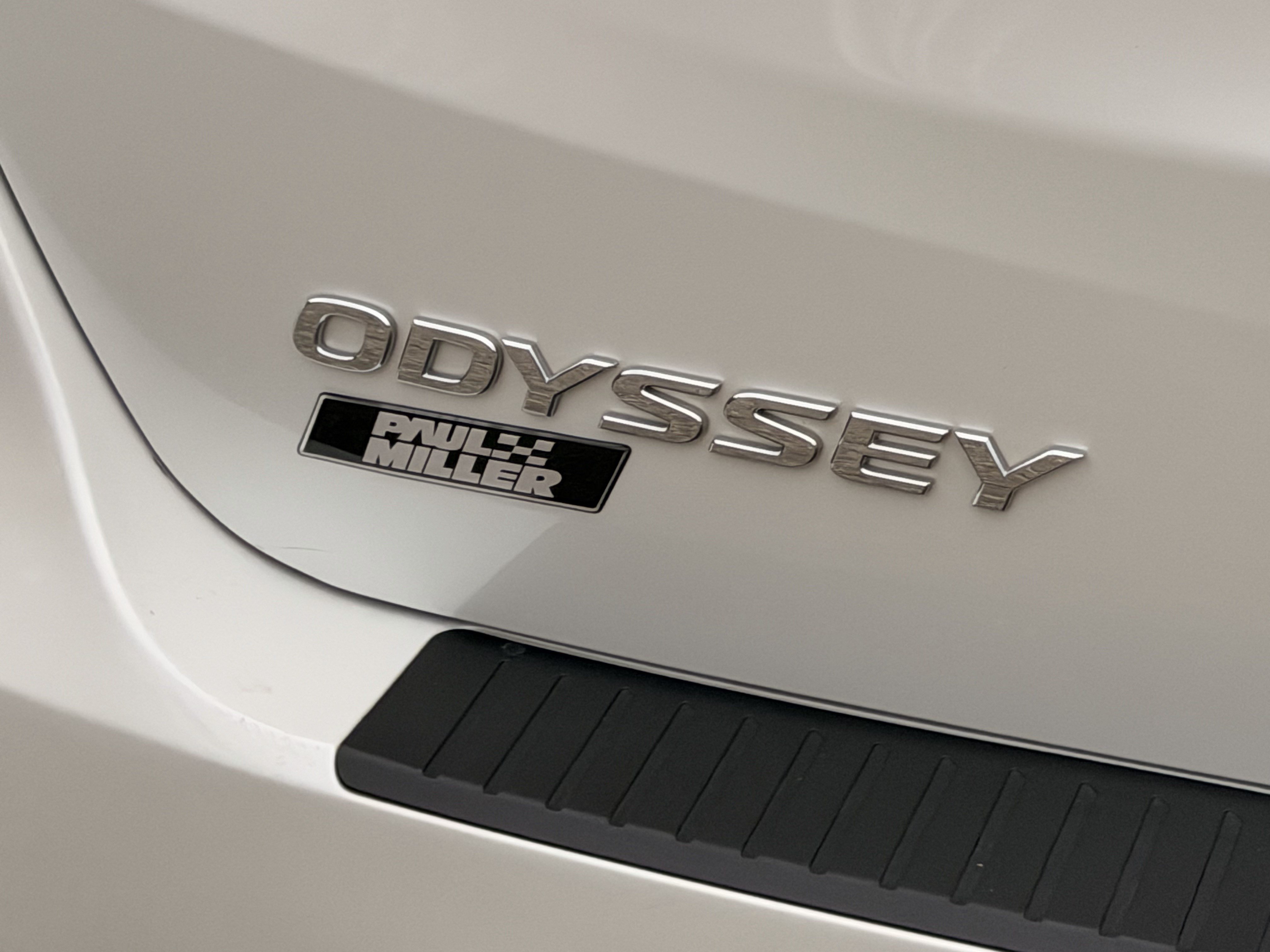 Certified 2024 Honda Odyssey Touring image 27