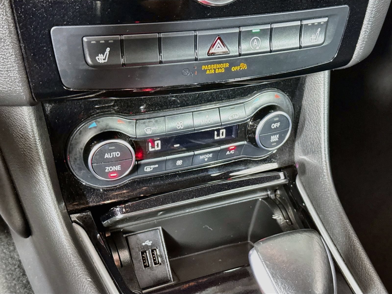 Used 2018 INFINITI QX30 w/ Cargo Package FWD image 15