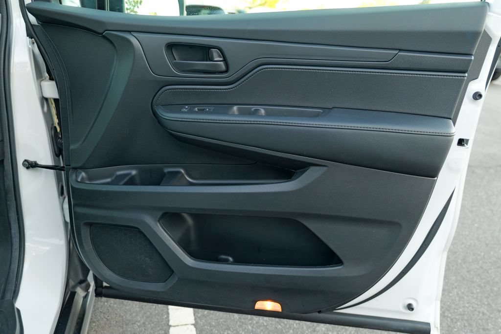 Used 2025 Honda Odyssey EX-L image 32