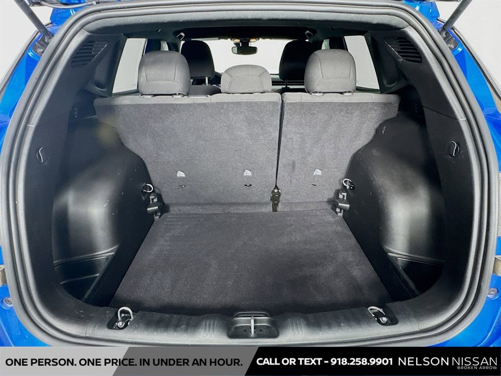 Used 2025 Jeep Compass Sport w/ Mopar Graphics Package image 24