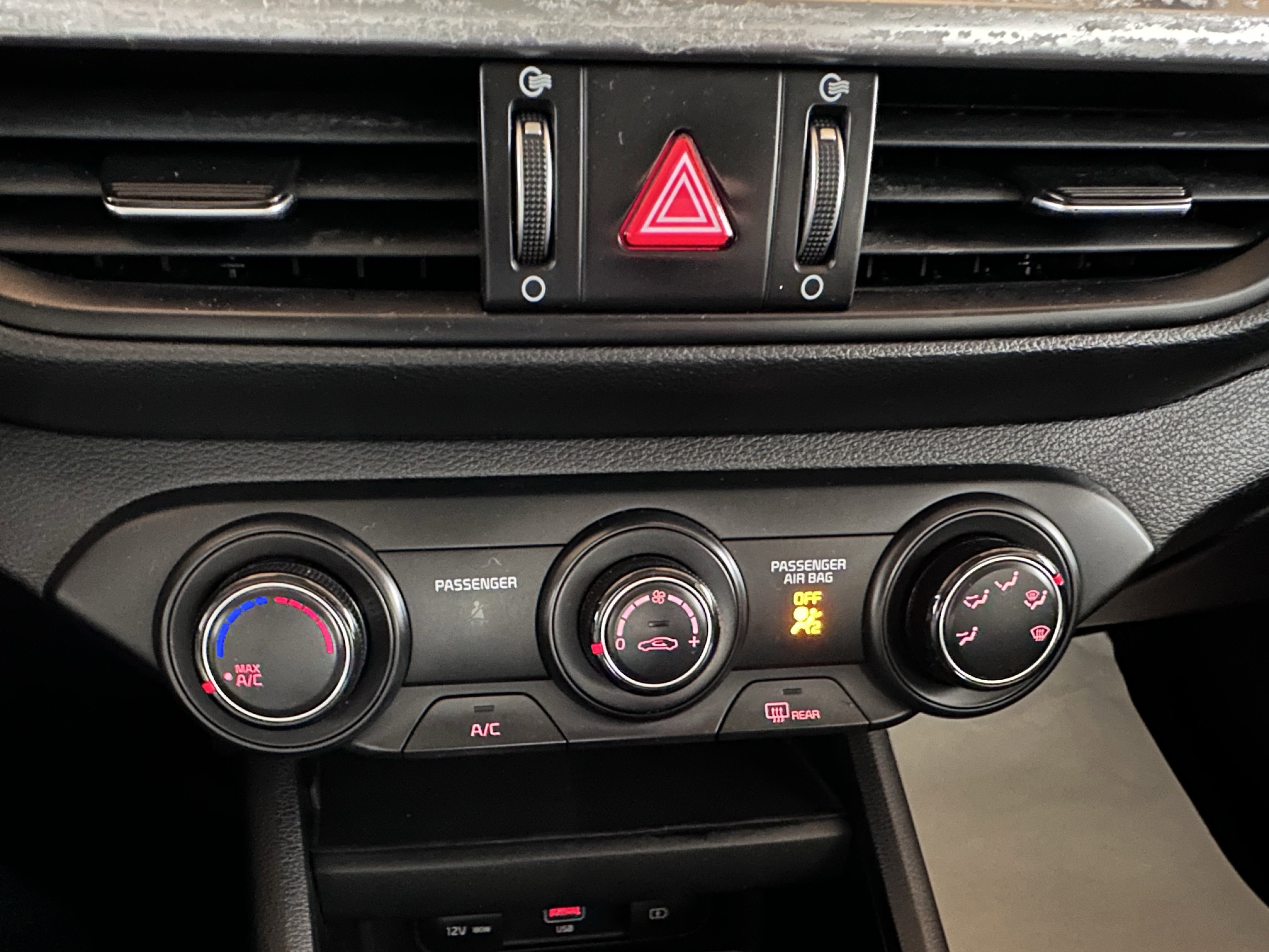 Used 2024 Kia Forte LXS image 38