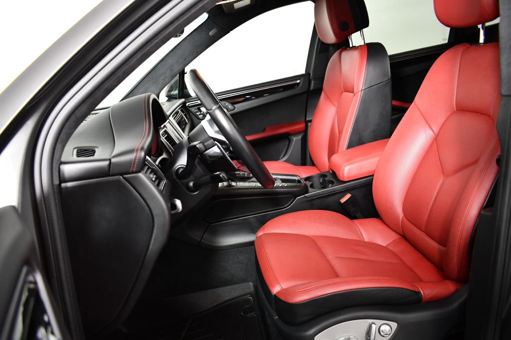 Used 2016 Porsche Macan S w/ Premium Package Plus image 22