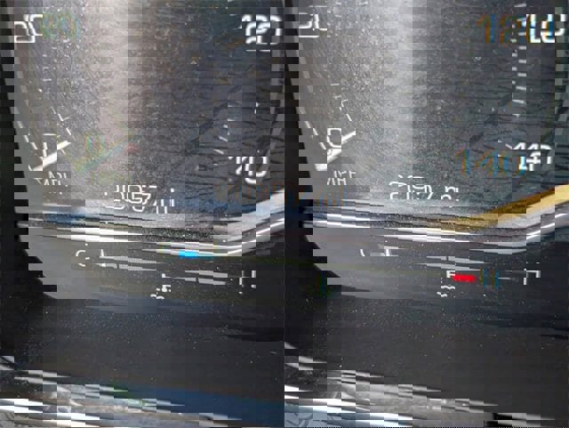 Certified 2024 GMC Sierra 1500 SLT image 13