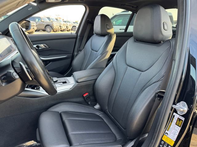 Used 2021 BMW 330i xDrive Sedan w/ M Sport Package image 14