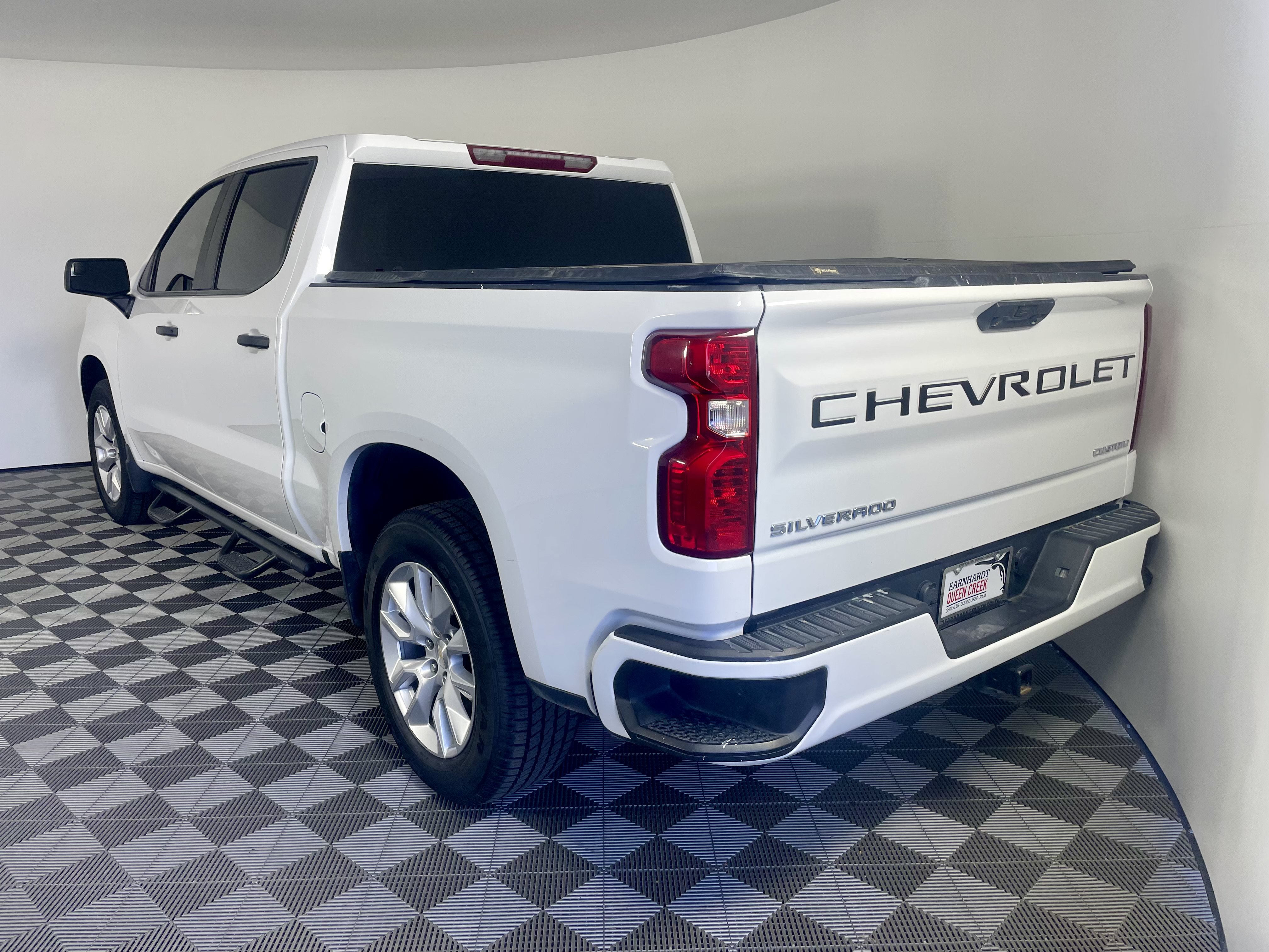 Used 2022 Chevrolet Silverado 1500 Custom RWD image 3