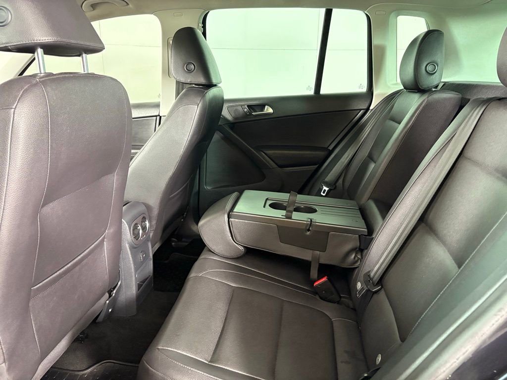 Used 2017 Volkswagen Tiguan Wolfsburg Edition image 33