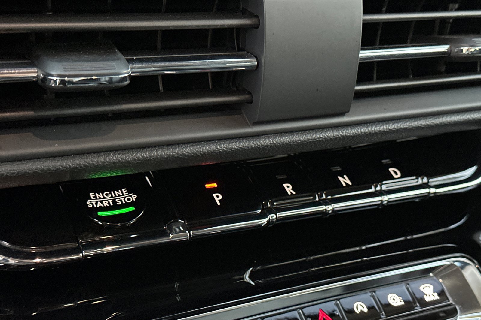 Used 2023 Lincoln Corsair FWD w/ Equipment Group 101A image 21