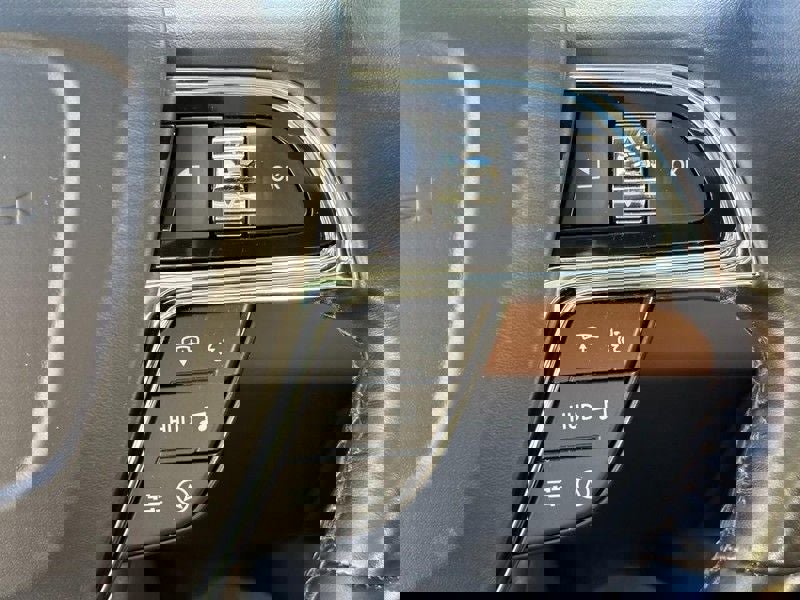 Used 2023 Lincoln Navigator L Reserve image 19