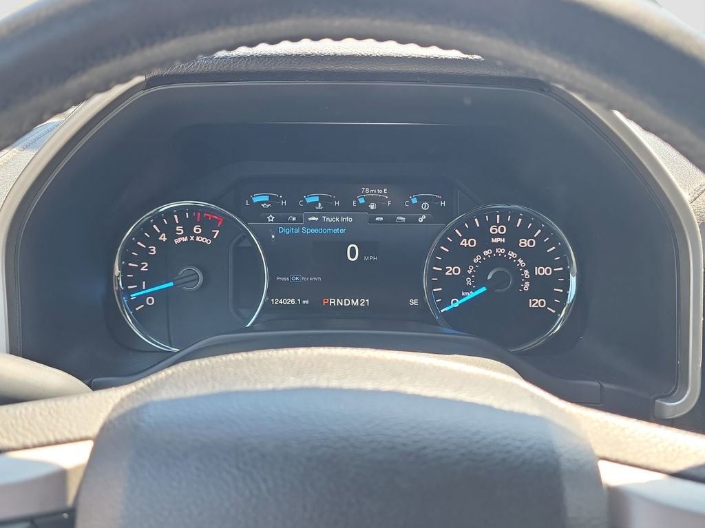 Used 2015 Ford F150 Lariat image 10