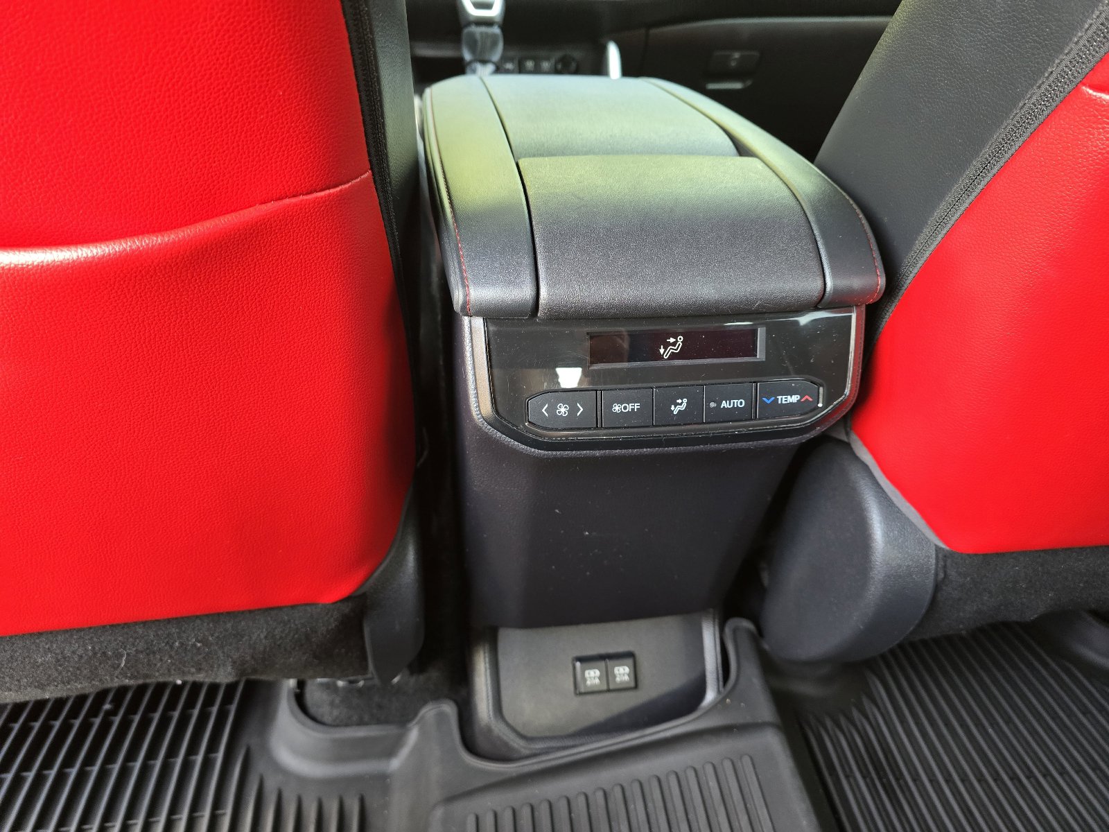 Used 2021 Toyota Highlander XSE AWD/4WD image 24