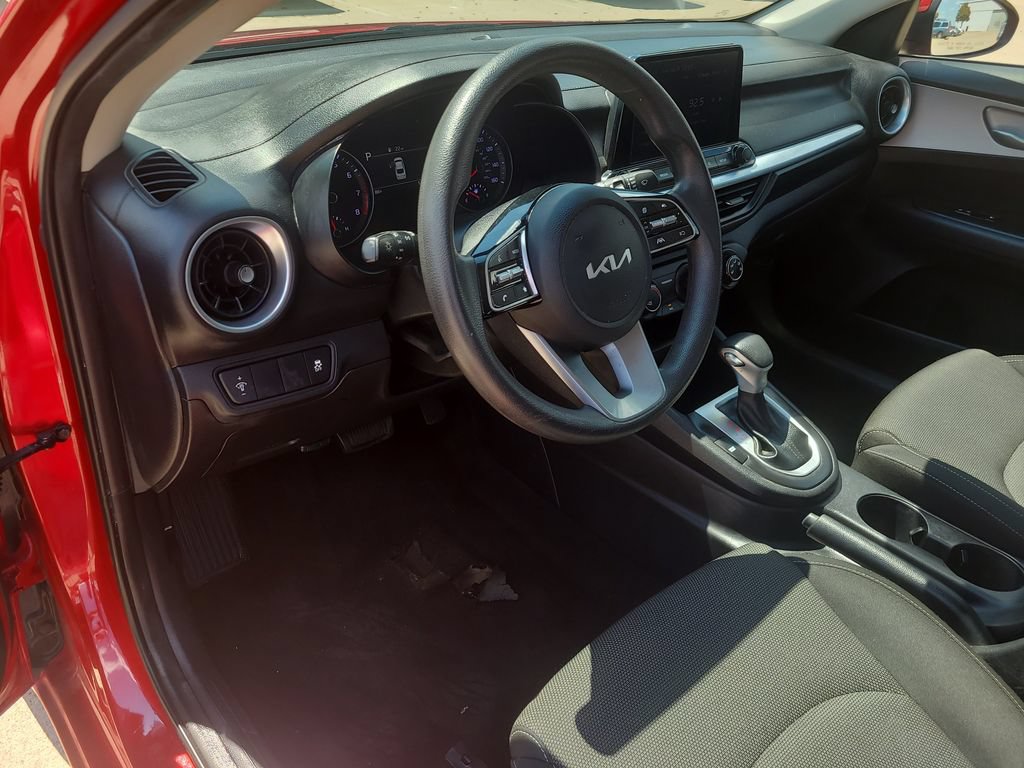 Used 2024 Kia Forte LXS FWD image 14
