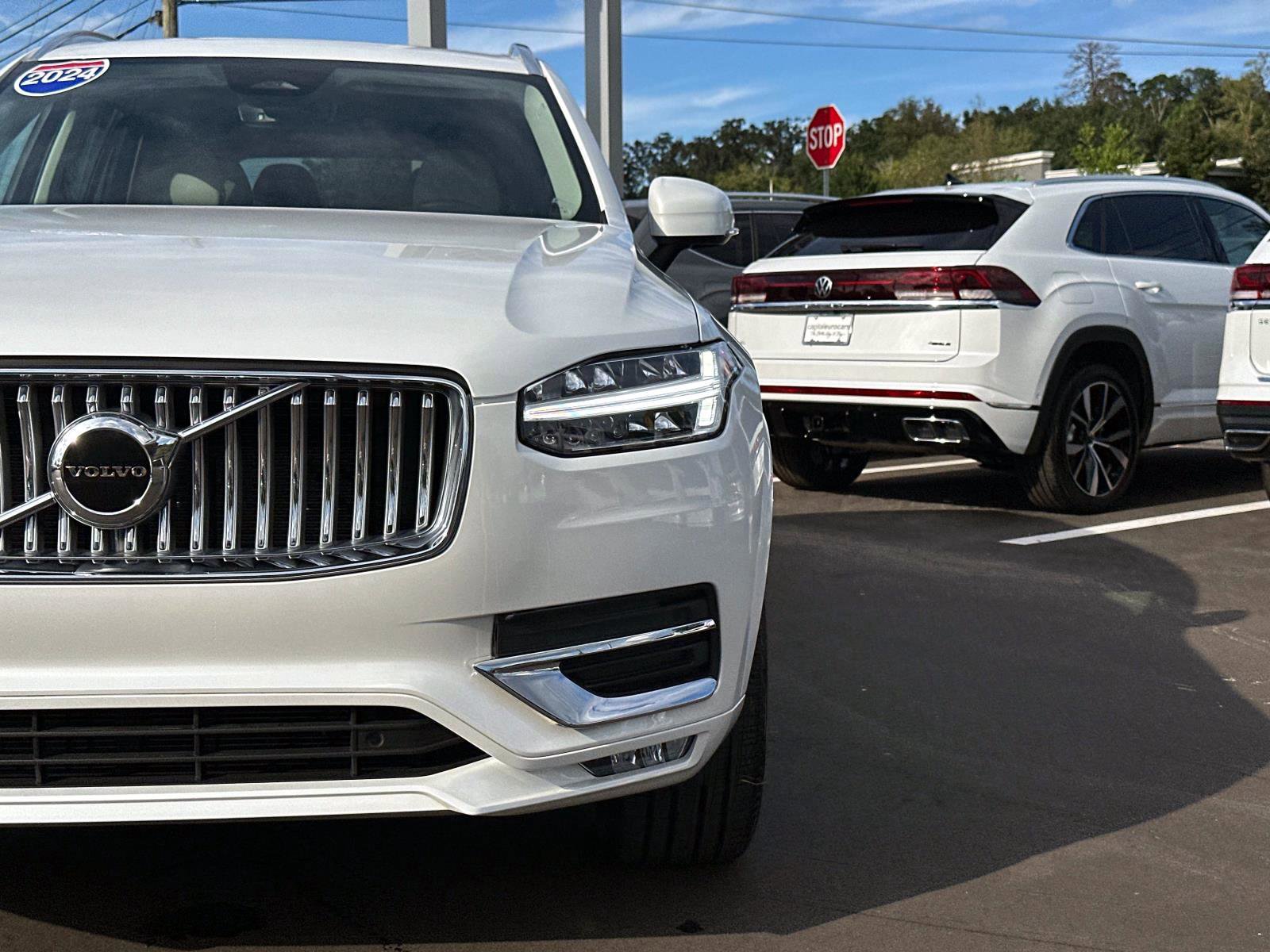 Certified 2024 Volvo XC90 B5 Core image 9
